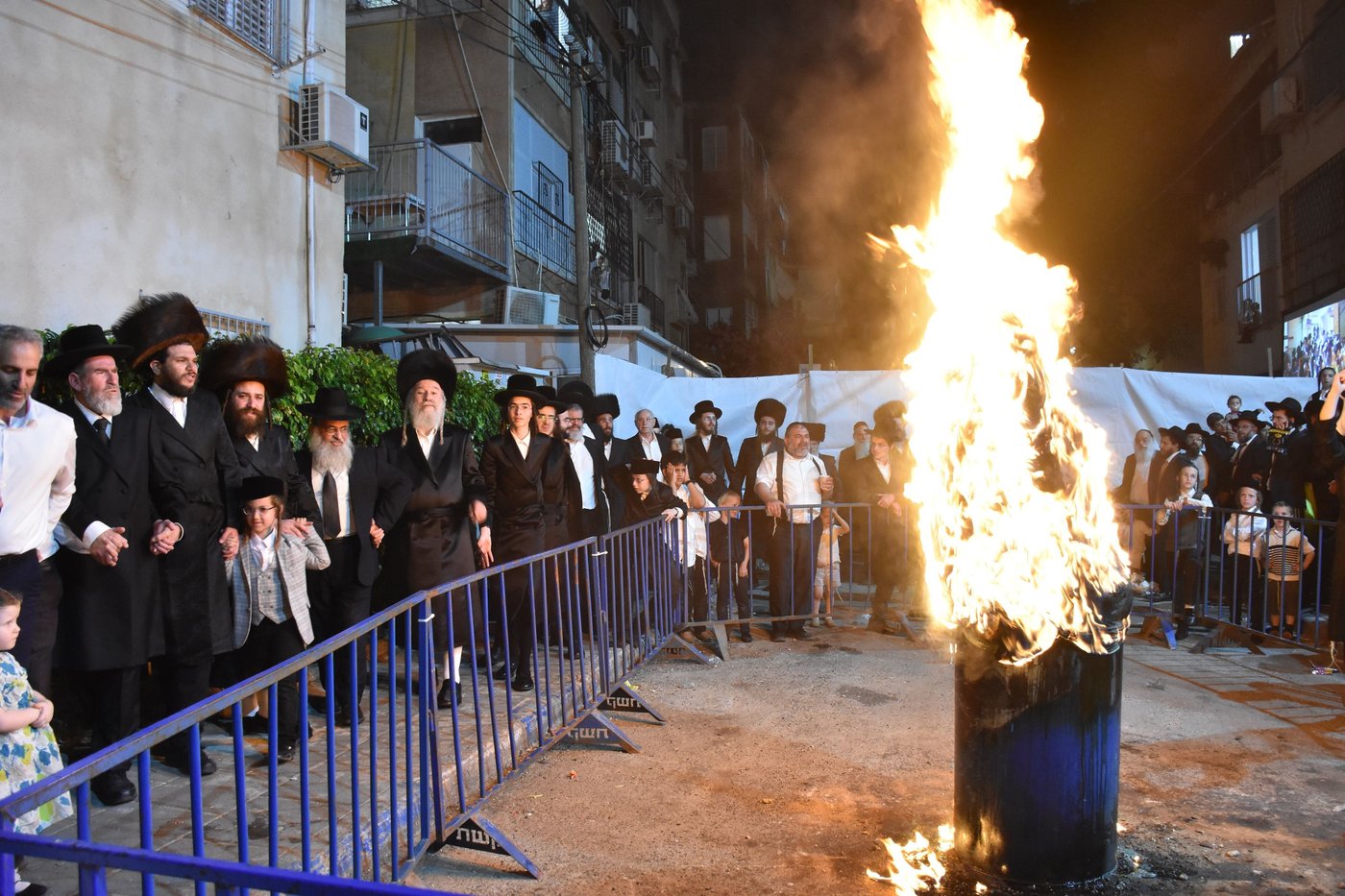 ל"ג בעומר בחצה"ק אשלג