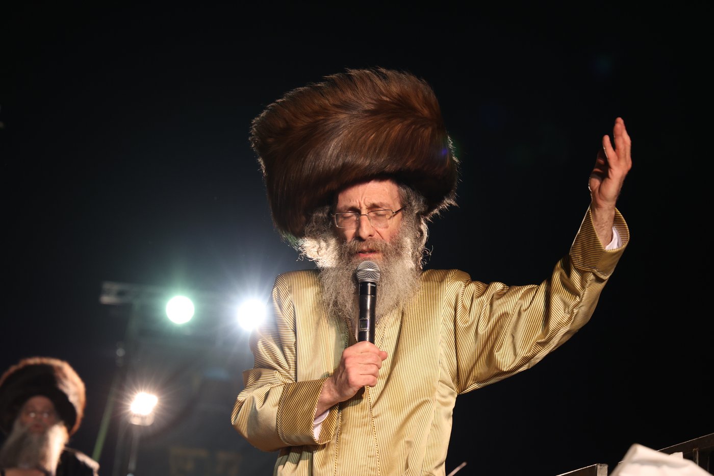 הרה"צ רבי אלימלך בידרמן בהדלקה
