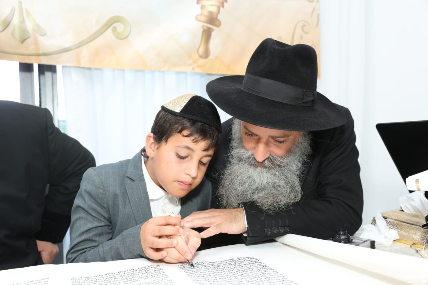 ל"ג בעומר בחצר החיד"א בנתיבות