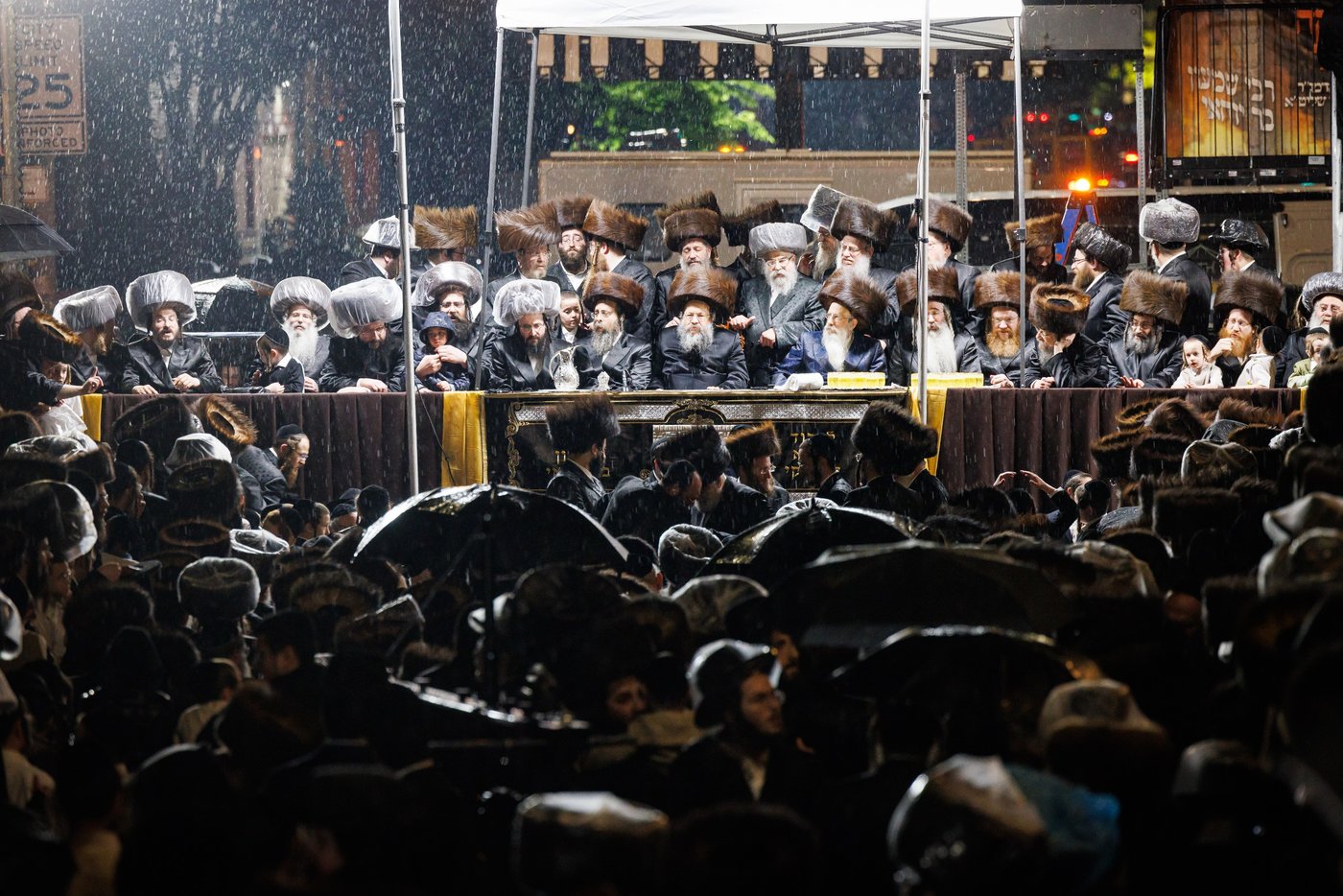 ל"ג בעומר בחצה"ק באבוב 45