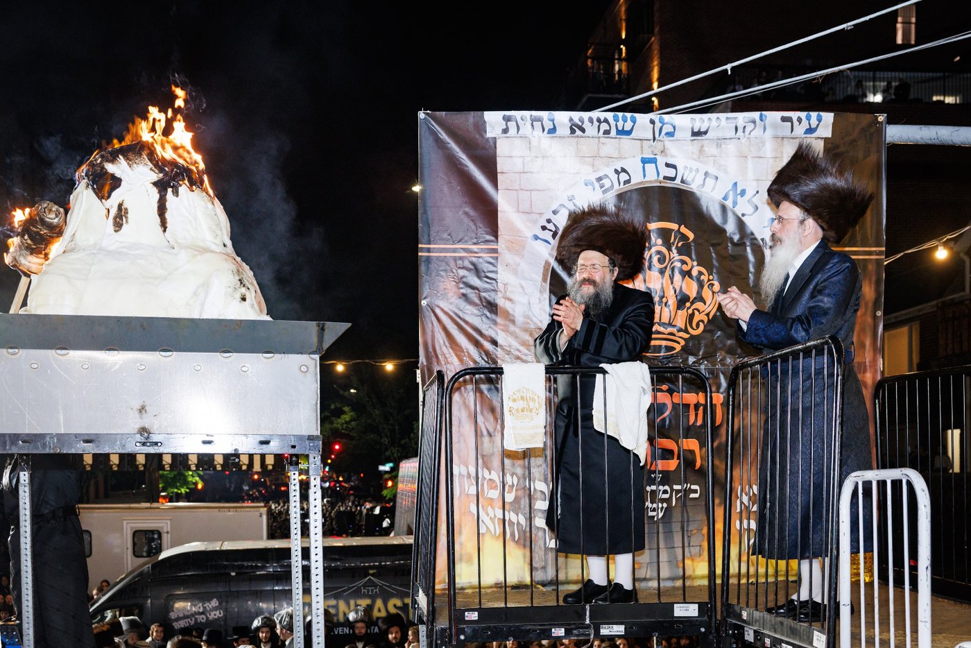 ל"ג בעומר בחצה"ק באבוב 45