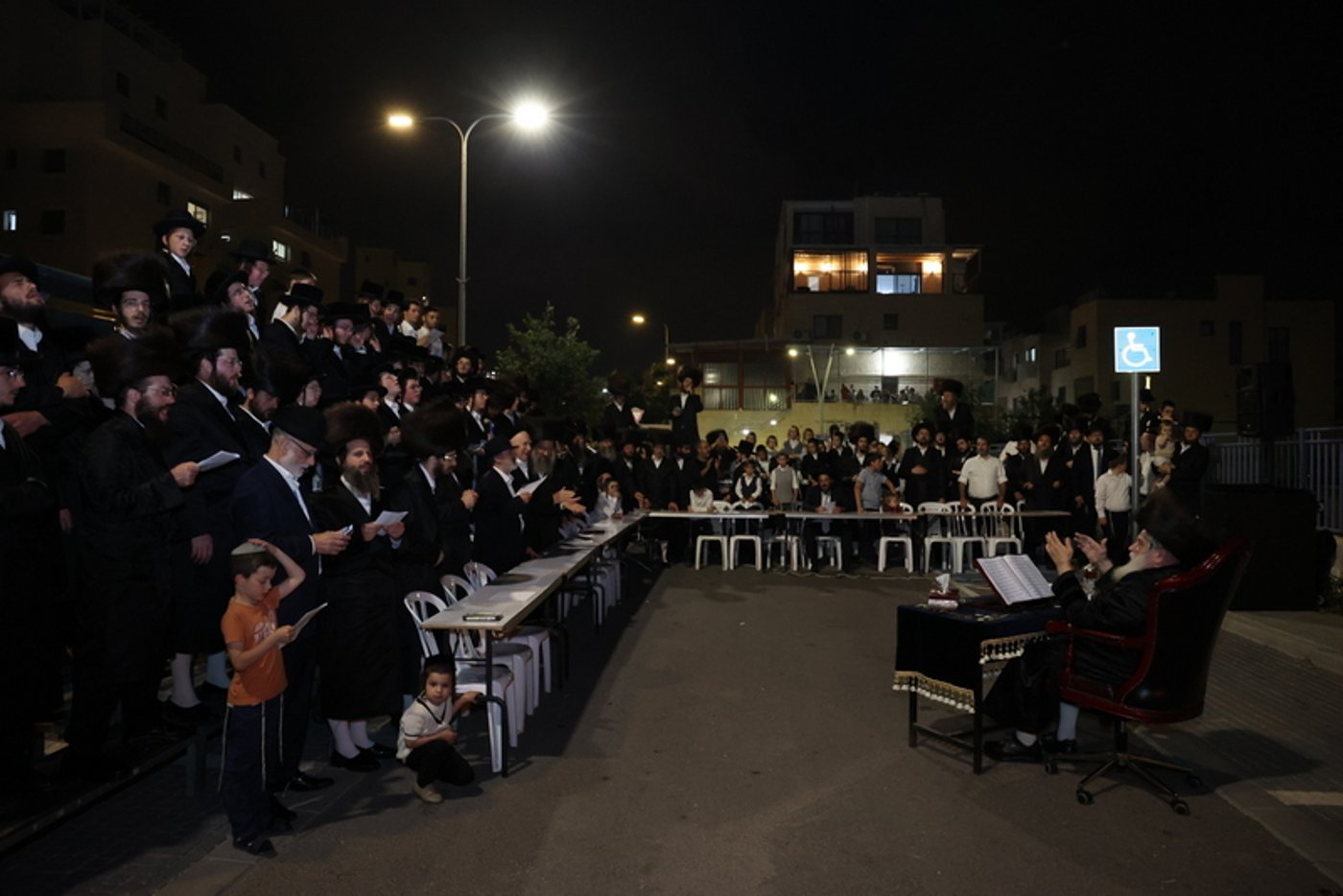 ל"ג בעומר בחצה"ק קאסוב ויז'ניץ