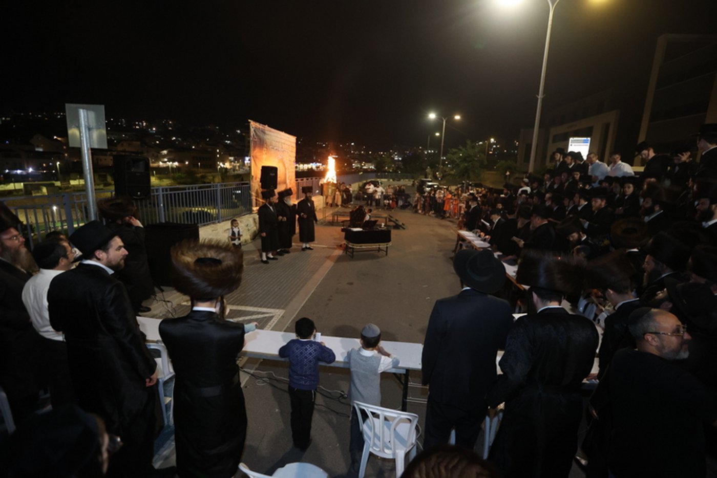 ל"ג בעומר בחצה"ק קאסוב ויז'ניץ