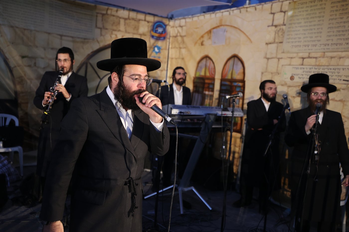הילולת הרשב"י בחצר ההילולא במתחם שמעון הצדיק בירושלים
