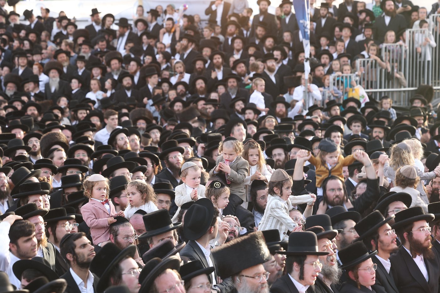 הילולת הרשב"י בחצר ההילולא במתחם שמעון הצדיק בירושלים