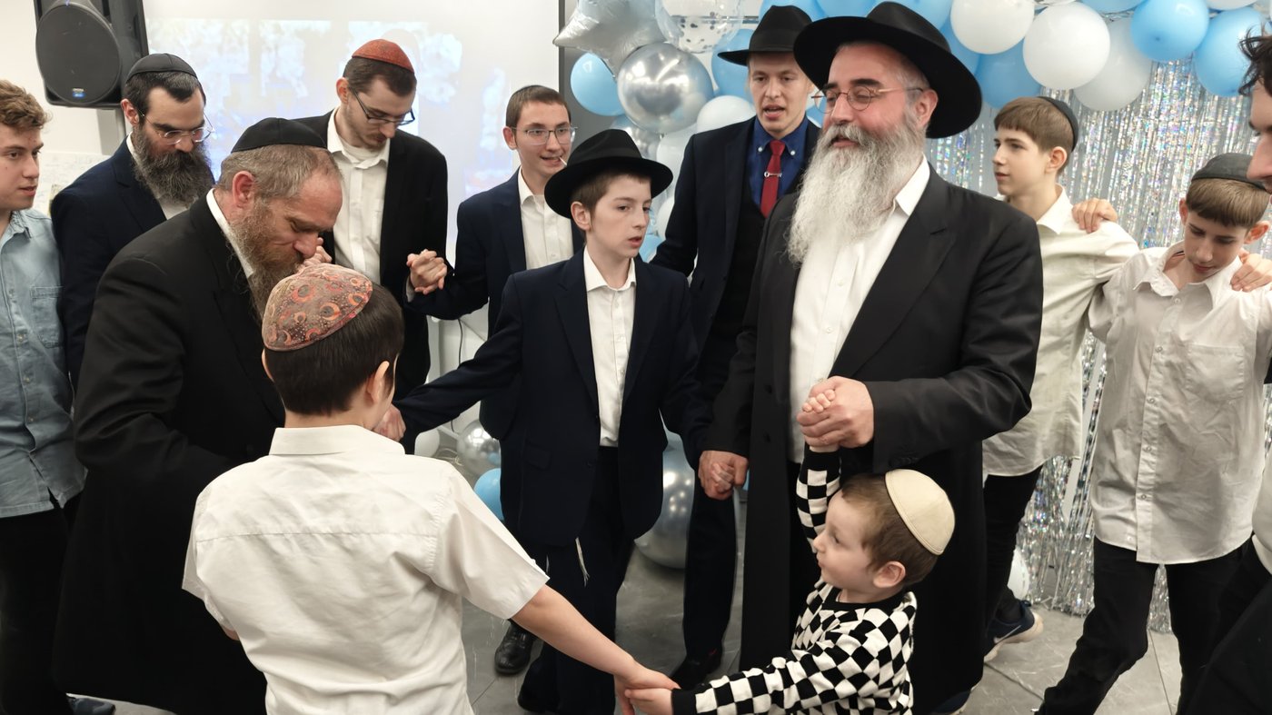 אירוע מרגש באודסה: ילד שגדל אצל השלוחים חגג בר מצווה
