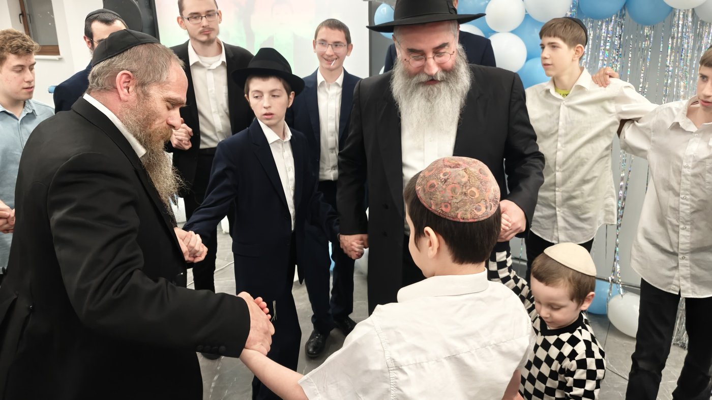 אירוע מרגש באודסה: ילד שגדל אצל השלוחים חגג בר מצווה