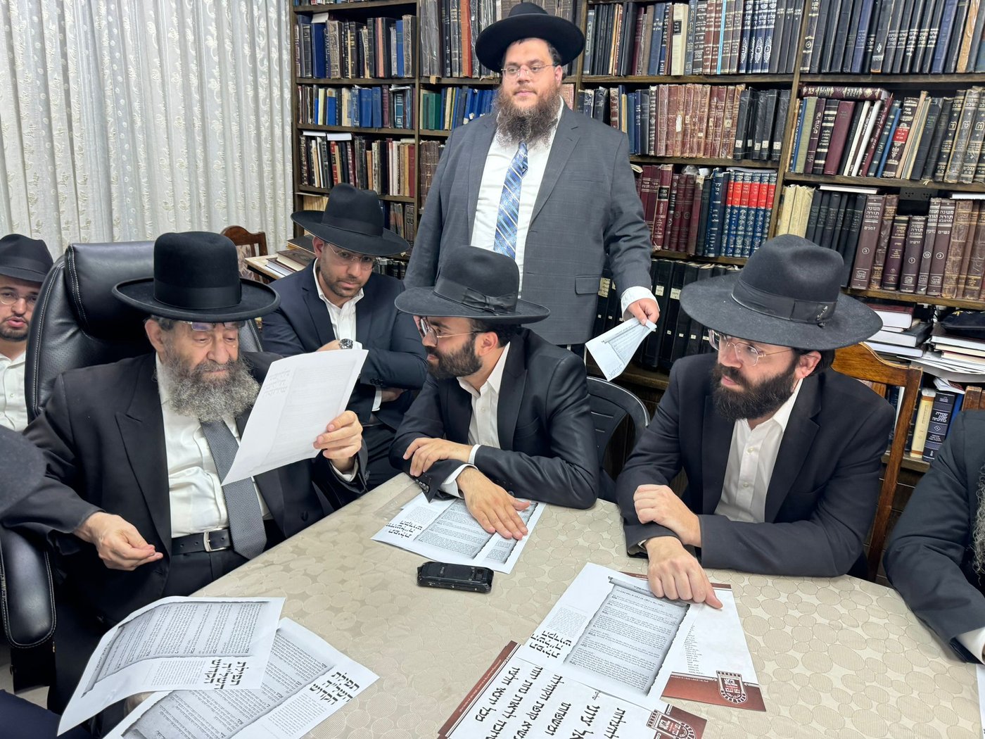 הגר"מ בן שמעון בתפילת השל"ה