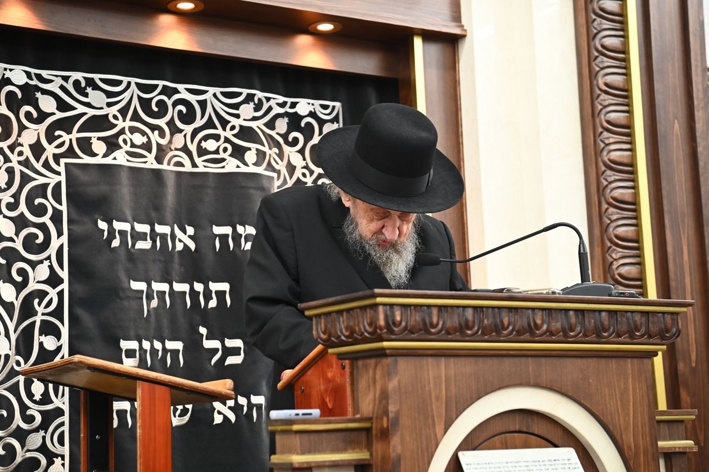 הגר"ד לנדו בישיבת 'קול תורה'