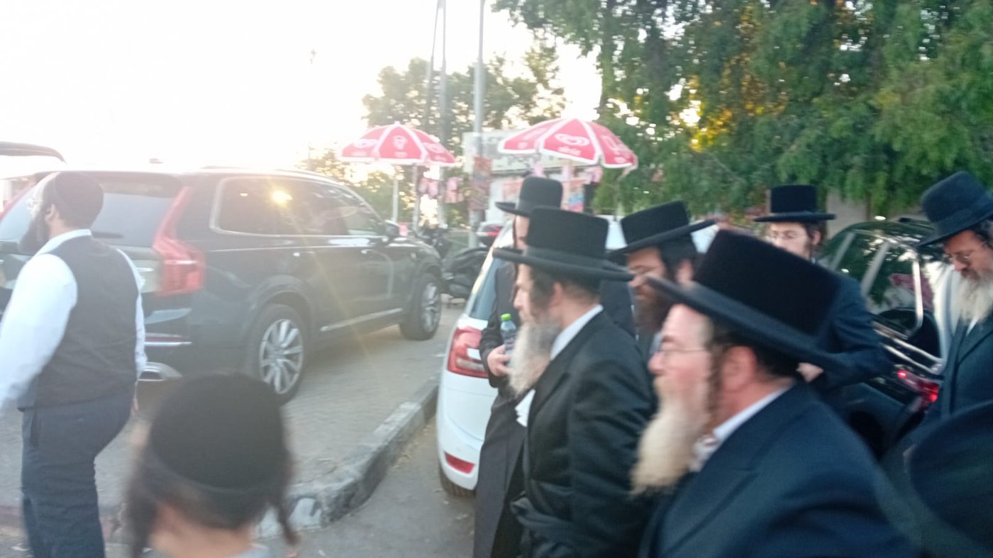 האדמו"ר מאונגוואר, בהדלקה בקרב שמואל הנביא 