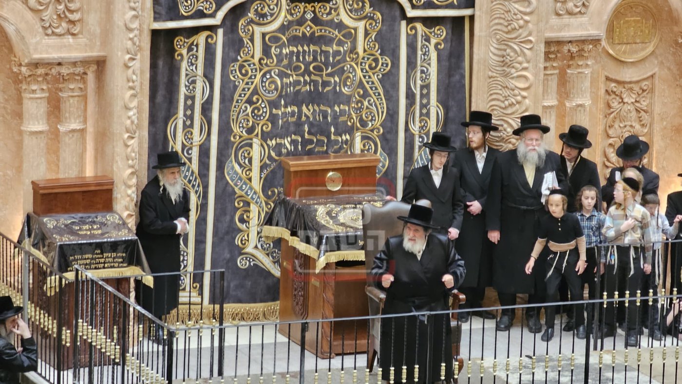 האדמו"ר מויז'ניץ בספירת העומר