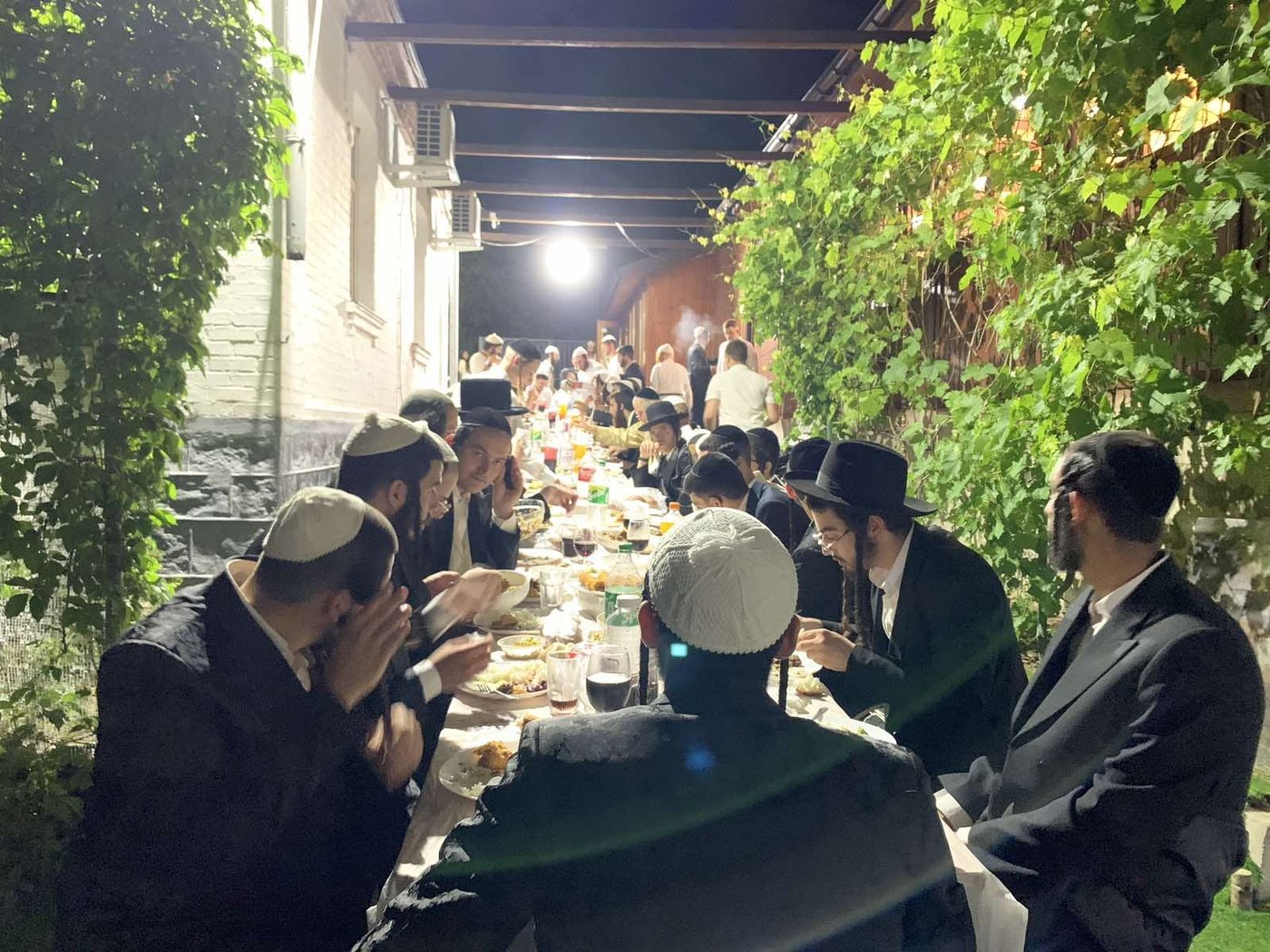 חג השבועות באומן