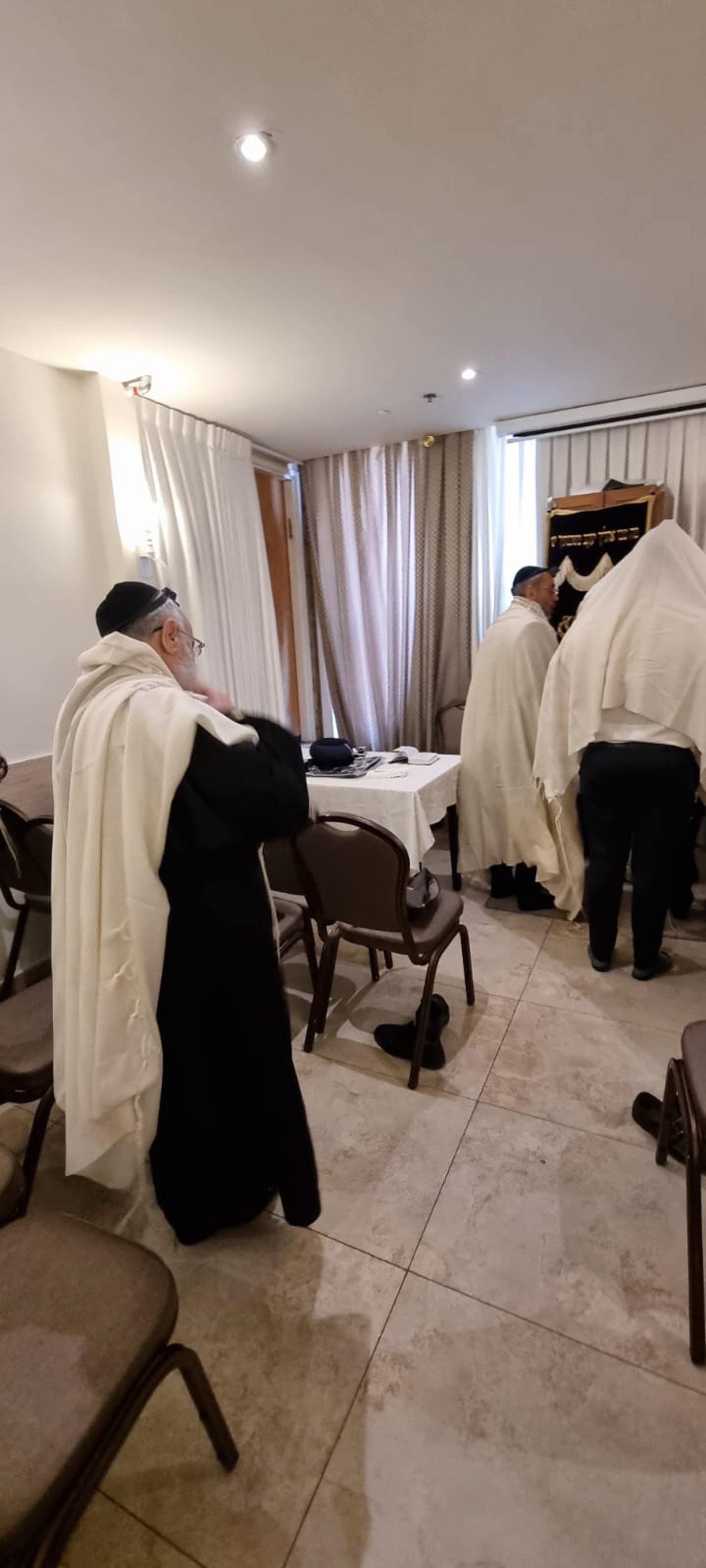 הראשל"צ הגר"י יוסף בביקור בטבריה 