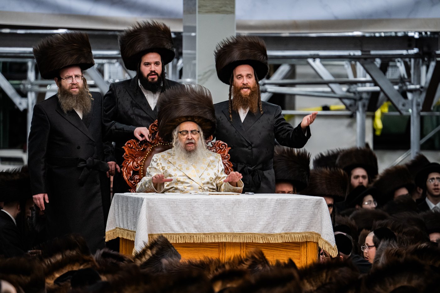 חג השבועות בצל האדמו"ר מסאטמר