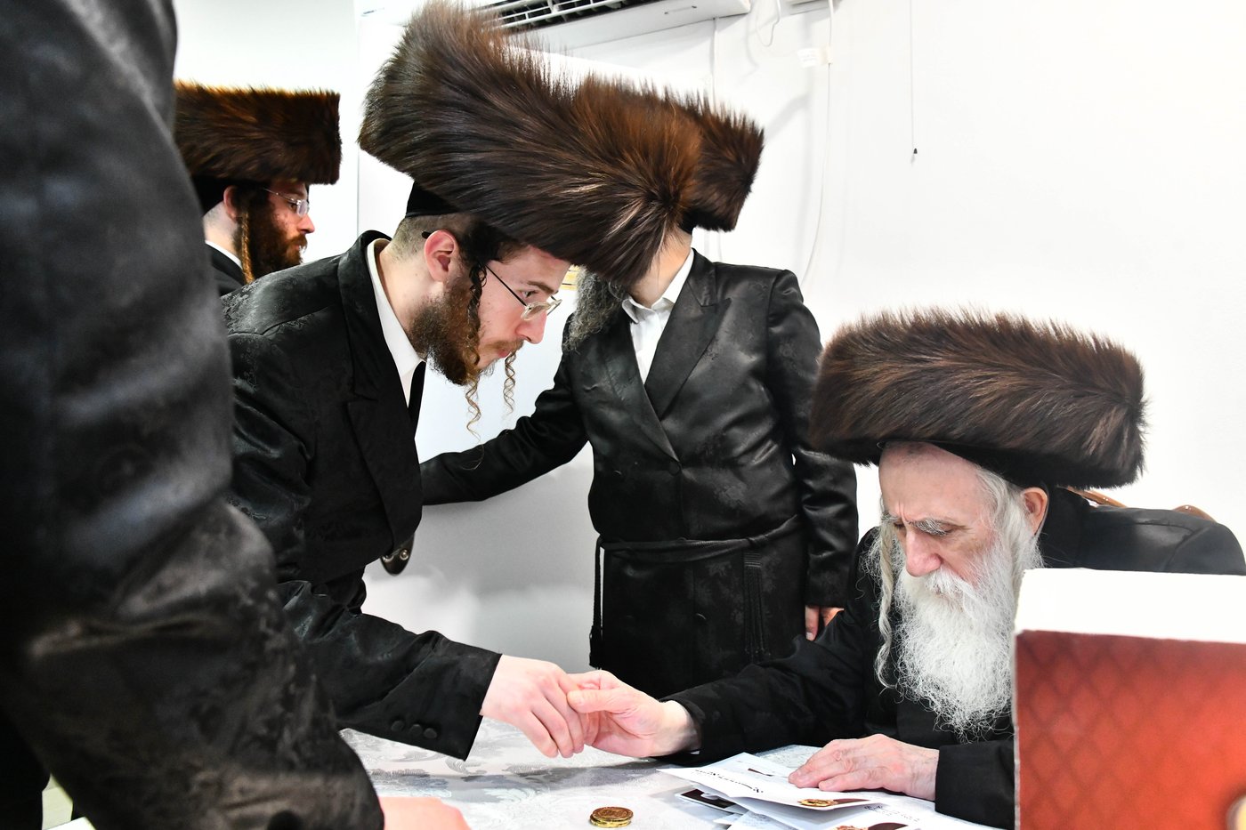 שמחת בית מכנובקא בעלזא - קרעטשניף - ווערצקי