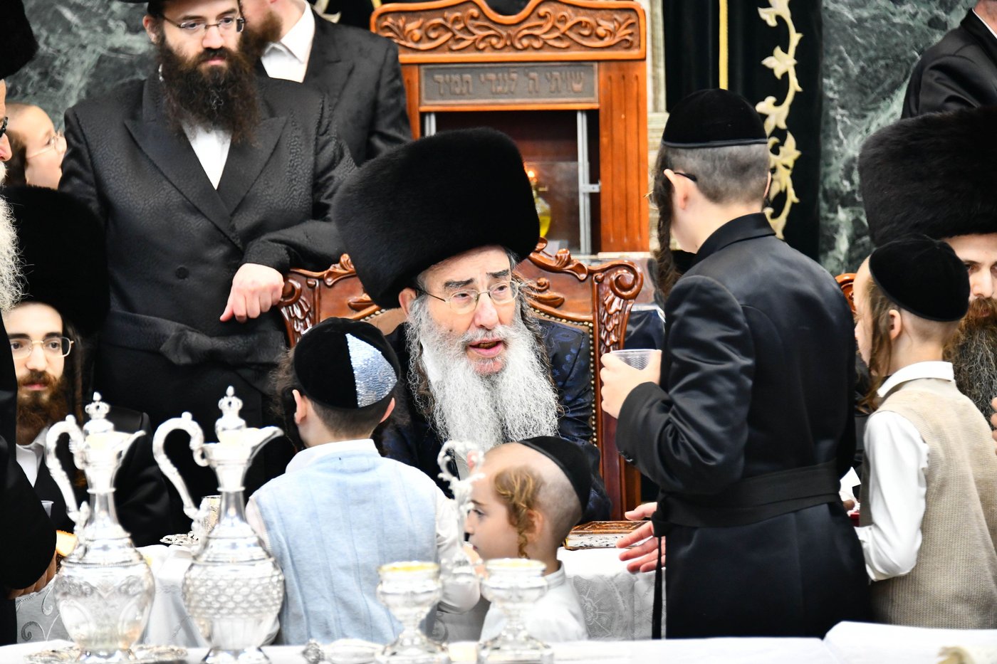 מוצאי שבת שבע ברכות בחצרות אמשינוב - אלכסנדר