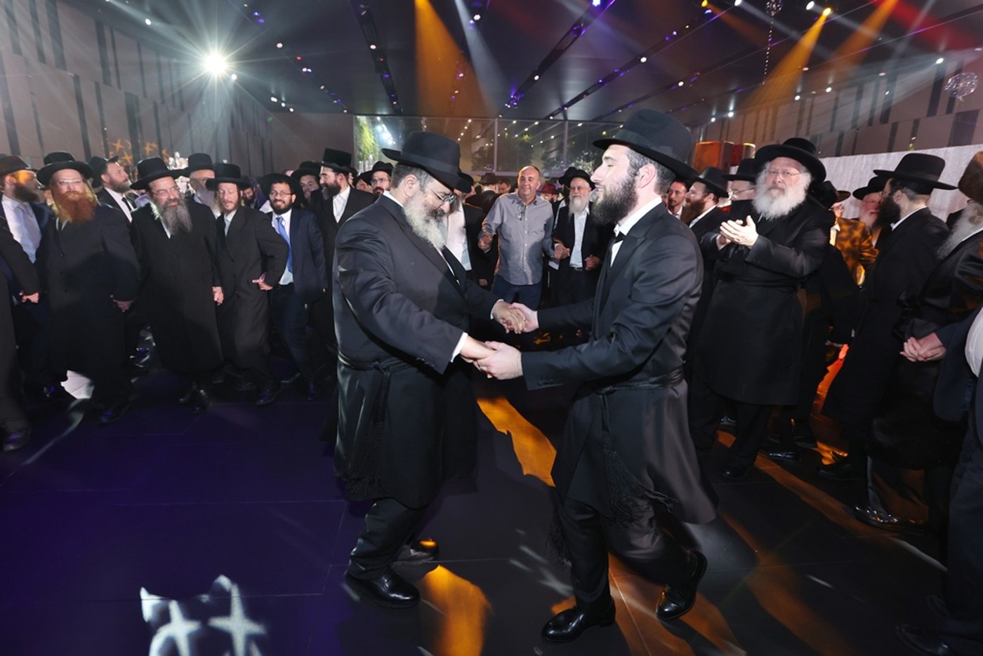 שמחת נשואי בן רב העיר ב"ב הגרחי"א לנדא 