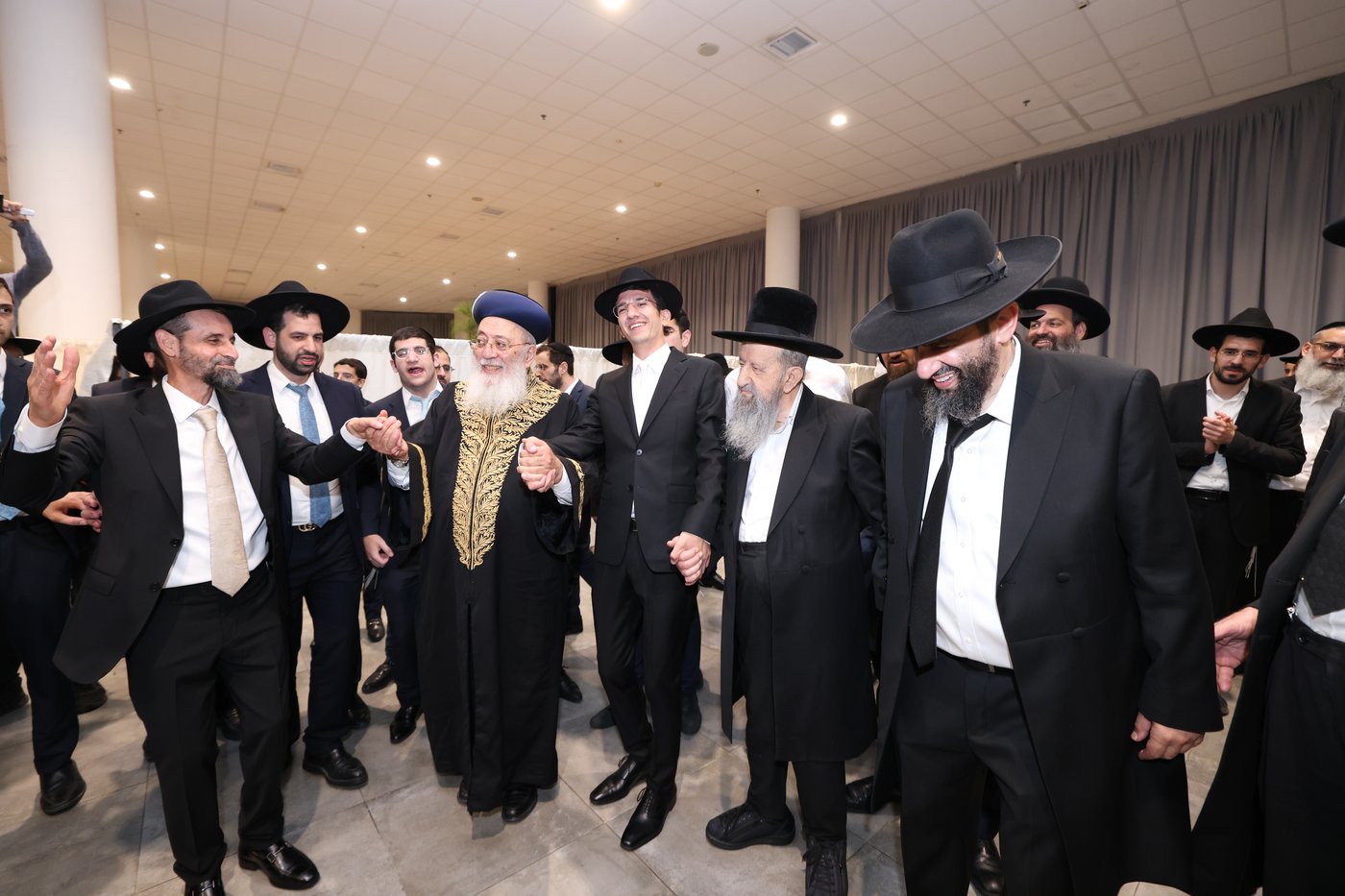 שמחת נשואי נכד הגרש"מ עמאר והגרב"צ מוצפי