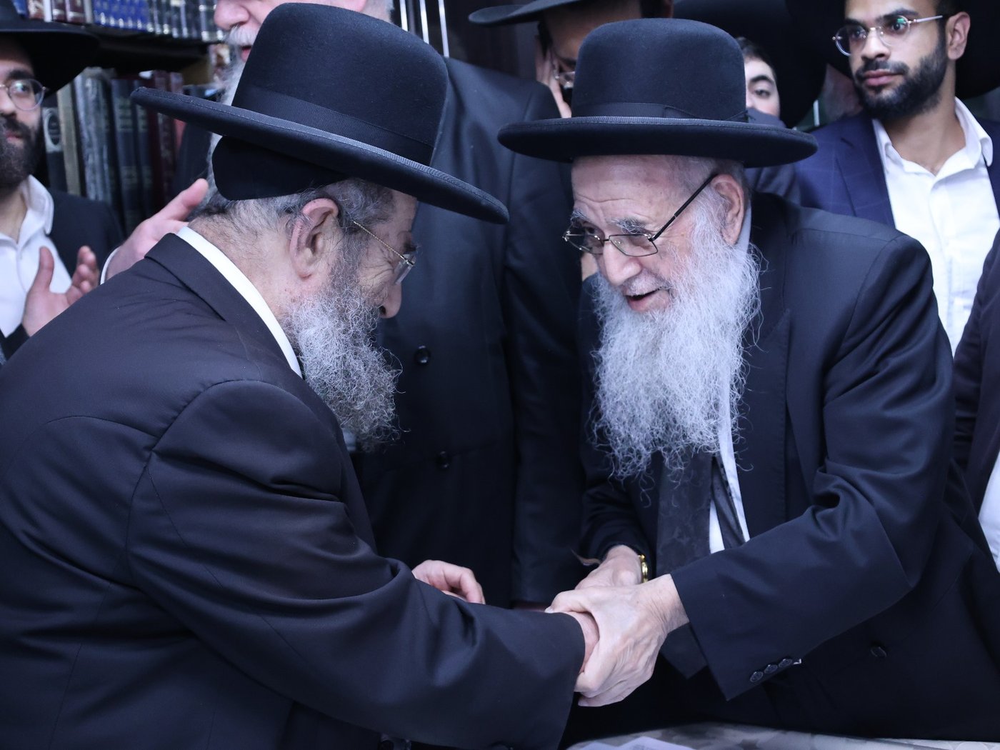תפילת הזיווגים במעונו של הגר"מ בן שמעון 