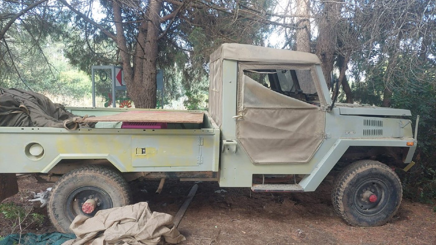 רכב צבאי מסוד "אביר" שנמצא בבית ברמת הגולן