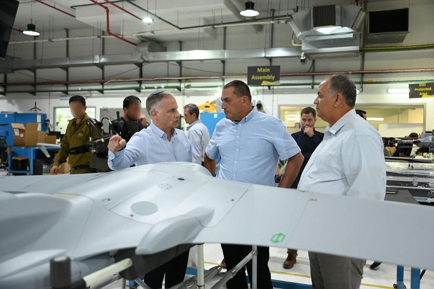 הביקור בחברת אירונאוטיקס