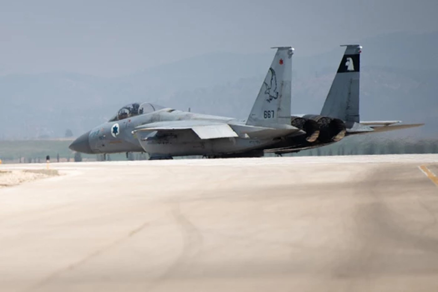 מטוס f15 לפני התקיפה בתימן