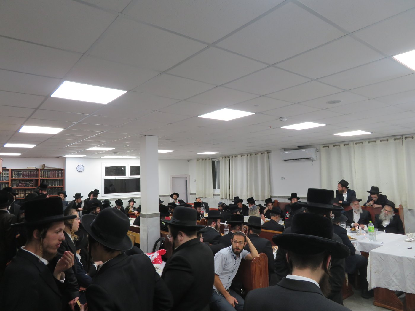 טיש הילולא בסאווראן