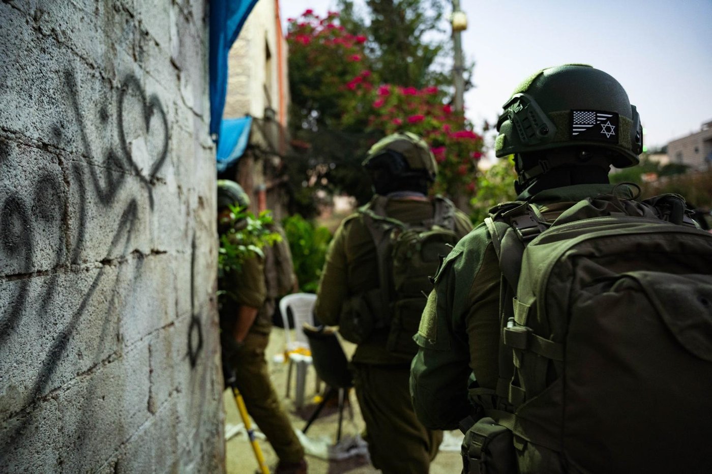 תיעוד: לוחמי צה"ל בסריקות אחר המחבלים מבצעי הפיגוע