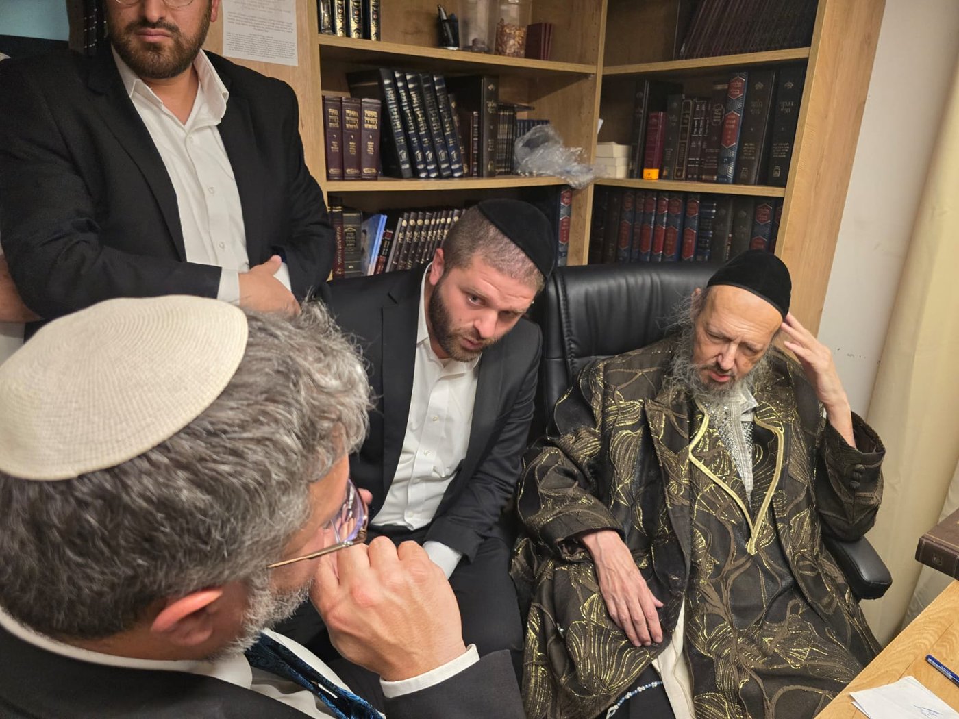 ביקור השר בן גביר אצל הגאון רבי דב קוק