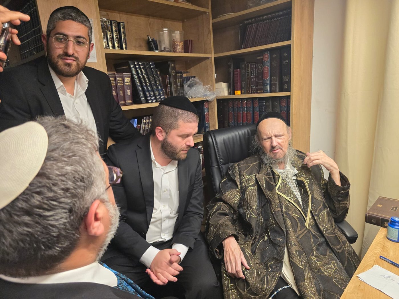 ביקור השר בן גביר אצל הגאון רבי דב קוק