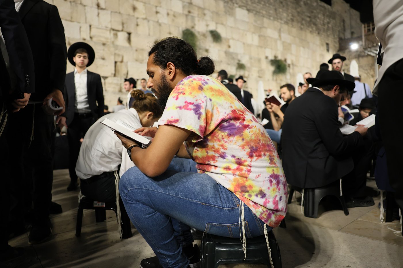 תיעוד ראשון: פוליטיקאים ועמך בית ישראל מתאבלים בכותל