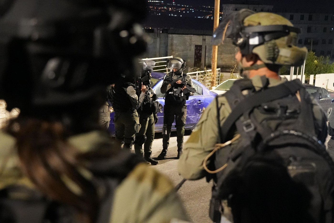 לוחמי מג"ב במבצע חריג סמוך לשכונות חרדיות בירושלים | 9 עצורים ומהומות ענק • תיעוד