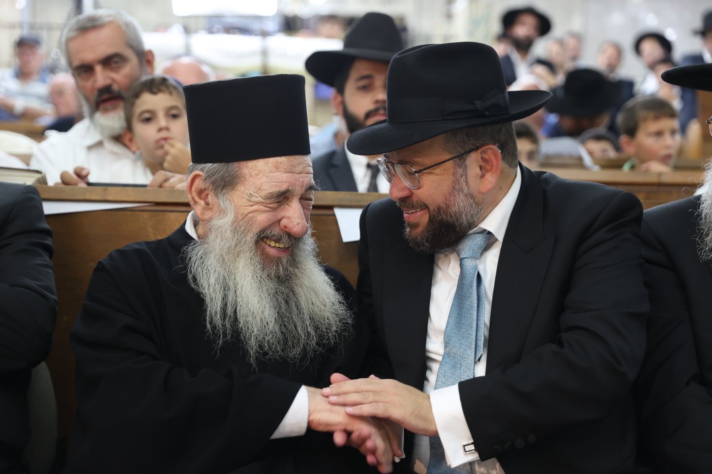הכתרת הרב בן ציון נורדמן לרב בית הכנסת הגדול