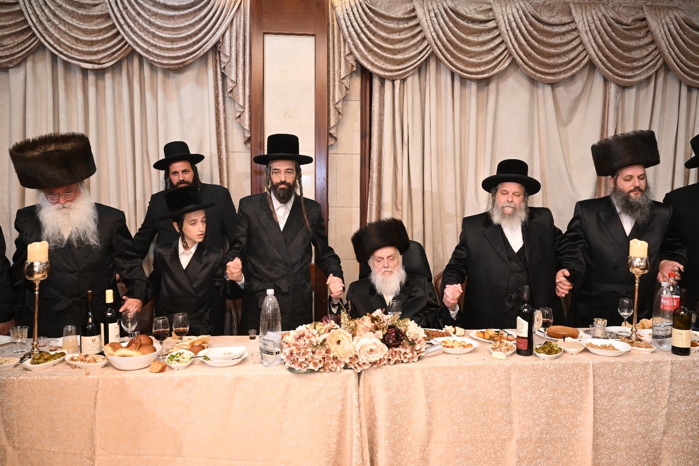 שמחת הבר מצווה לנכד גאב"ד יבניאל 