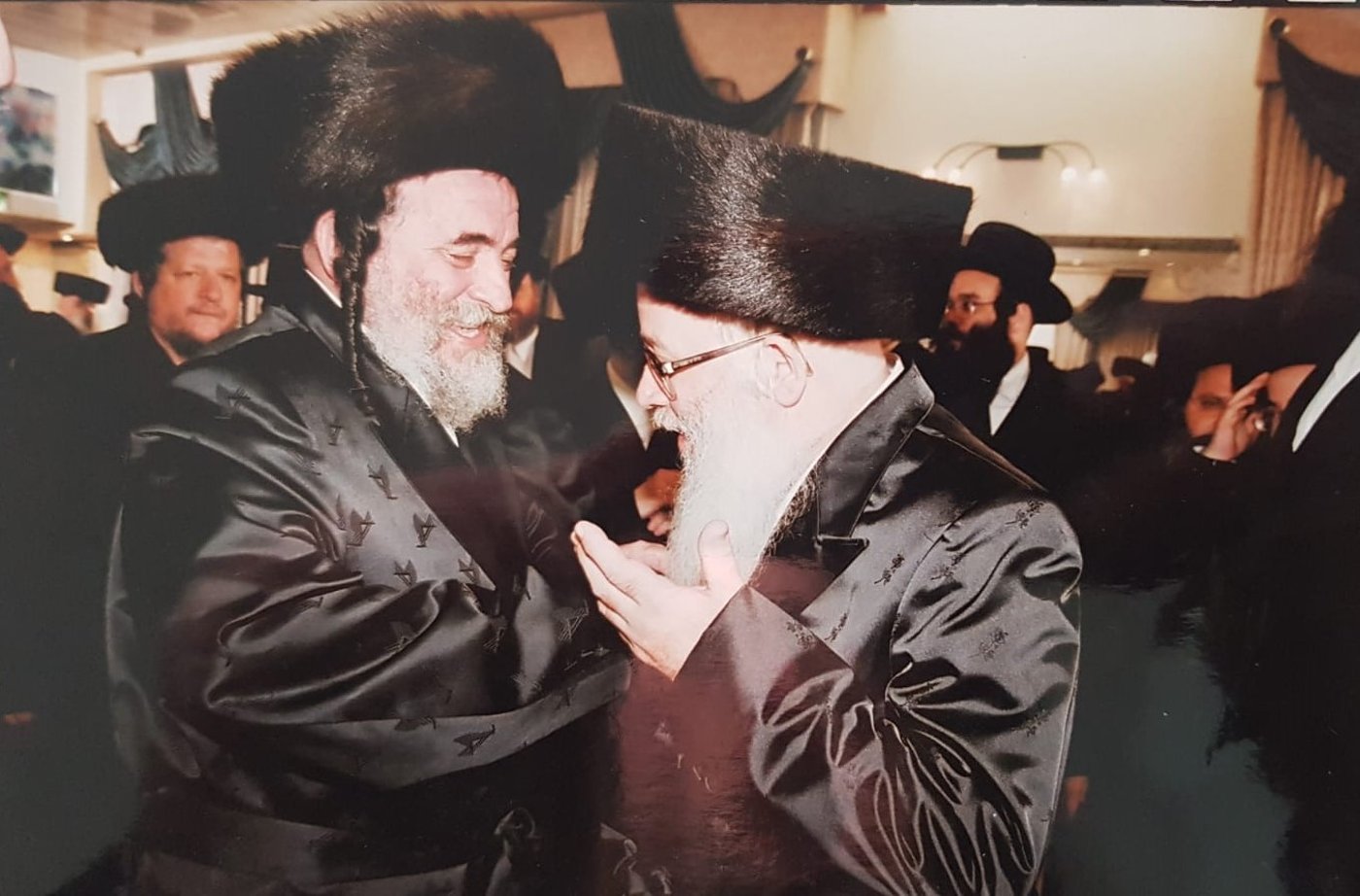 עם יבלחט"א רבו האדמו"ר מויז'ניץ