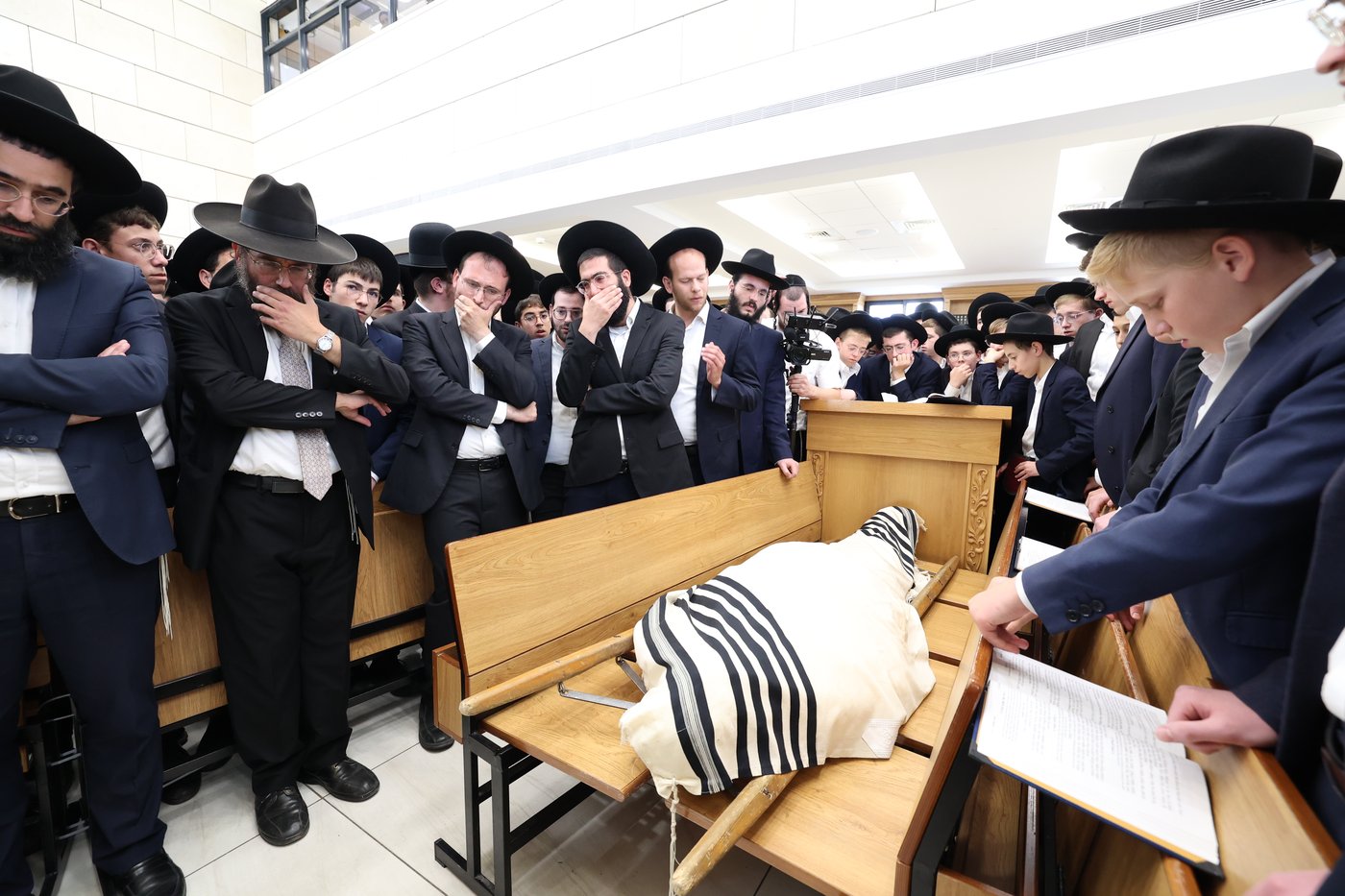 תיעוד מהלווית הגר"ש רבר זצ"ל