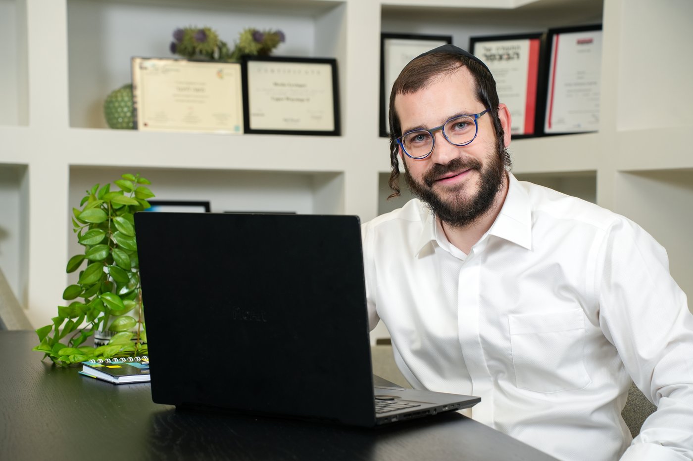 מוישי לוינגר מנכ''ל ובעלים של משרד הפרסום החרדי סמארט קליק