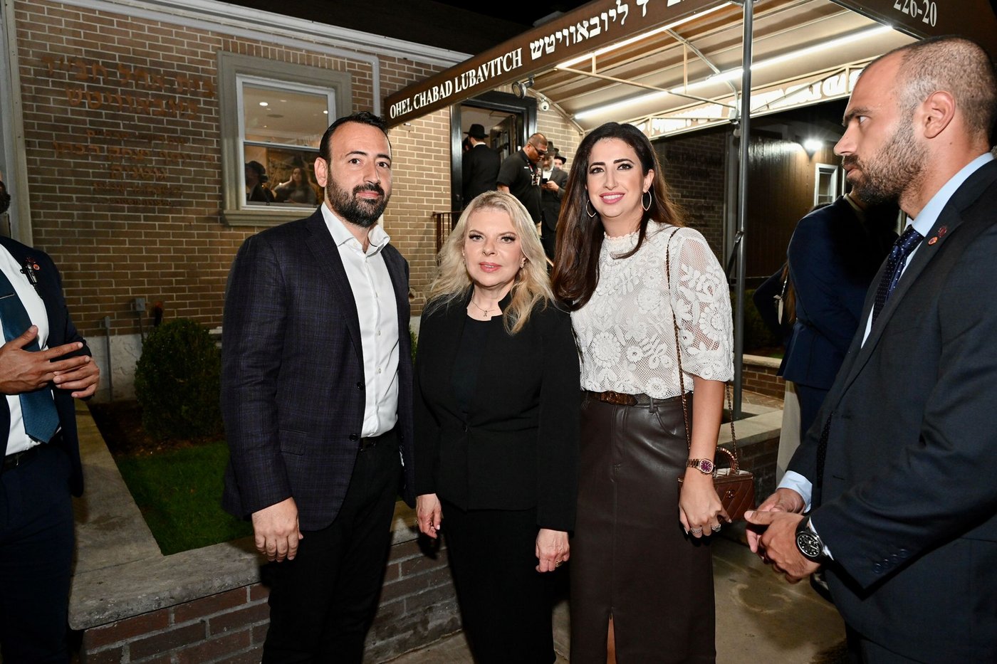 בהגעתה לניו יורק: שרה נתניהו התפללה בציון הרבי מליובאוויטש | תיעוד