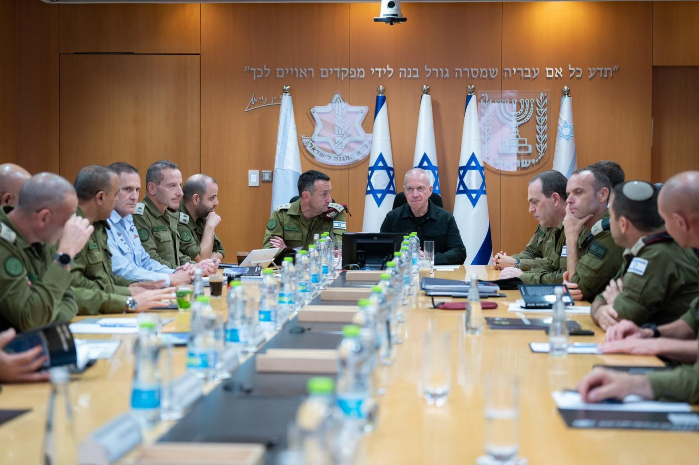 שר הביטחון לפורום מטכ"ל: הוכחנו שישראל יודעת להתרומם