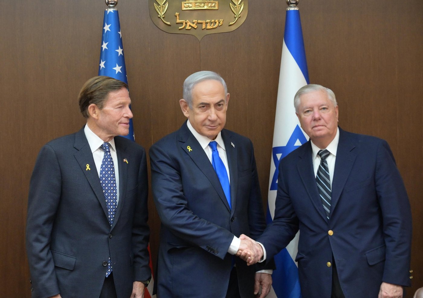 ביקורם של הסנאטורים הבכירים הסתיים בכותל המערבי | תיעוד