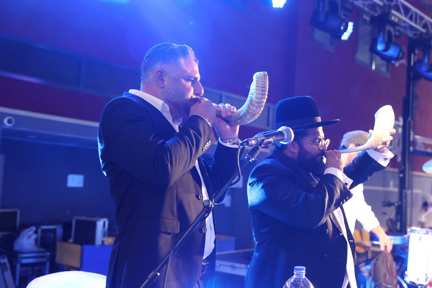 עצרת סליחות ביהוד 