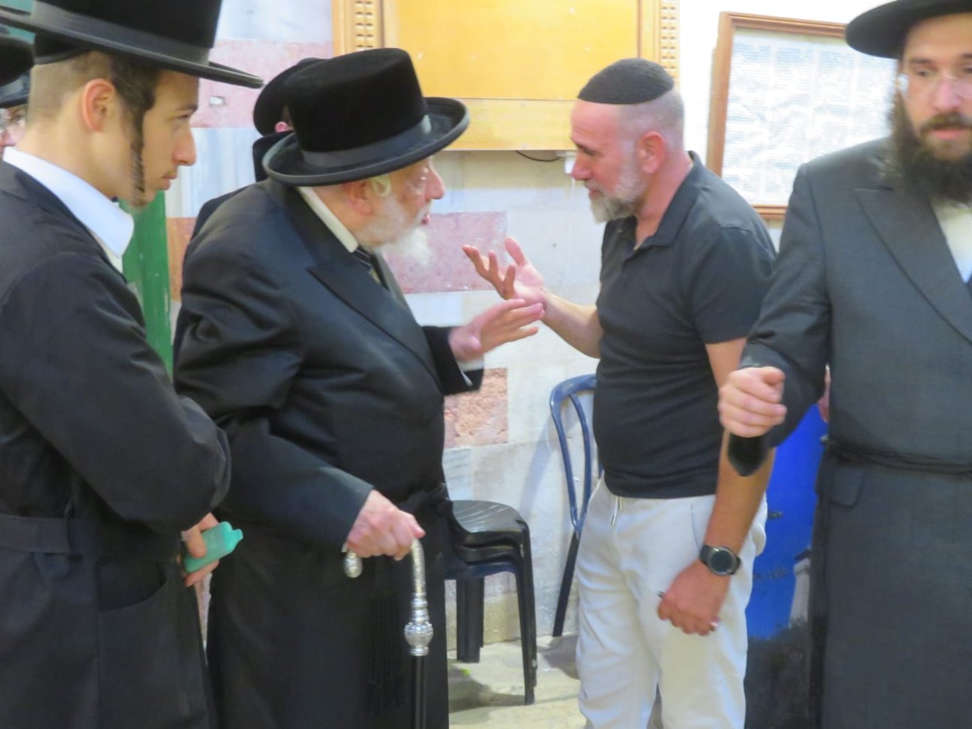 האדמו"ר מקופיטשניץ במערת המכפלה 