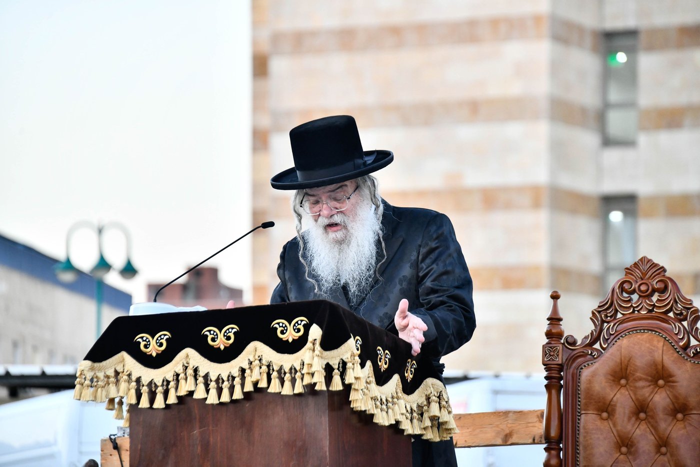 האדמו"ר מדארג בתשליך 