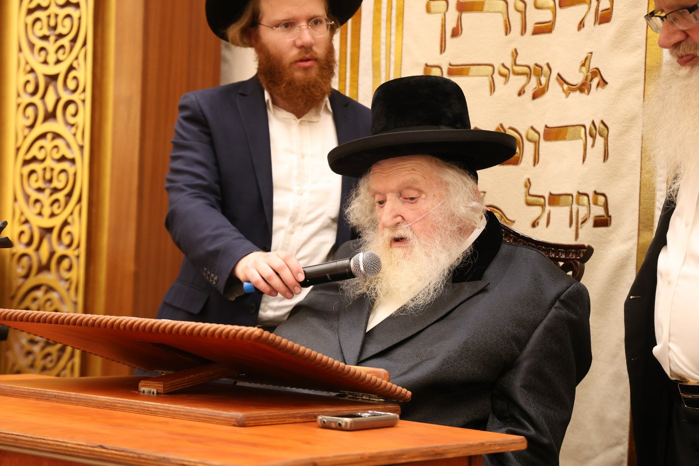 הגר"מ שטרנבוך בישיבת וולפסון