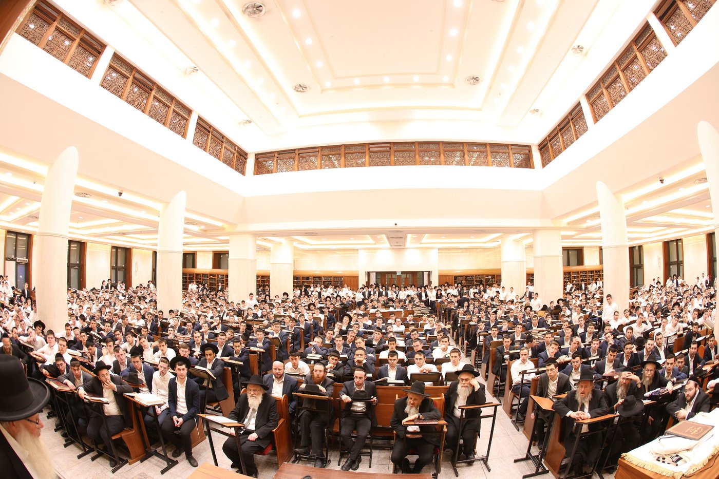 הגר"מ שטרנבוך בישיבת וולפסון 