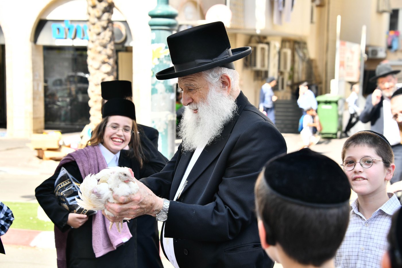 מנהג כפרות בבני ברק 