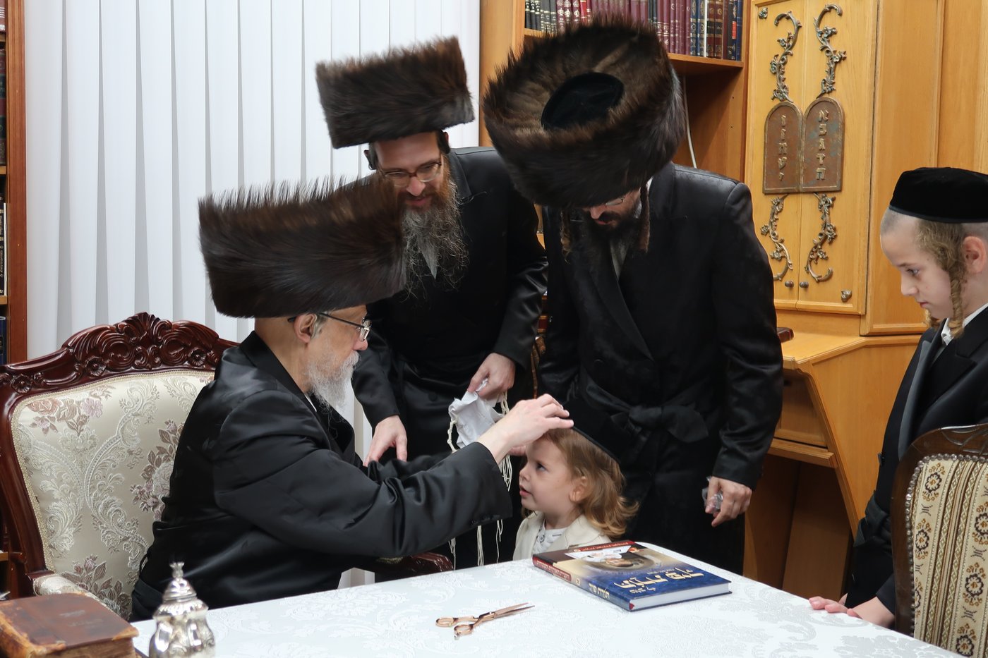 שמחת החלאקה לנכד האדמורי"ם משאץ ויזניץ - לייטשיק