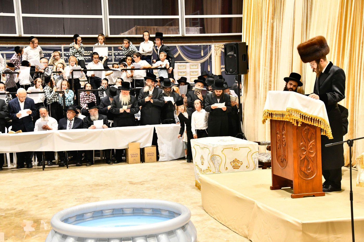 האדמו"ר מסאדיגורה במנהג תשליך