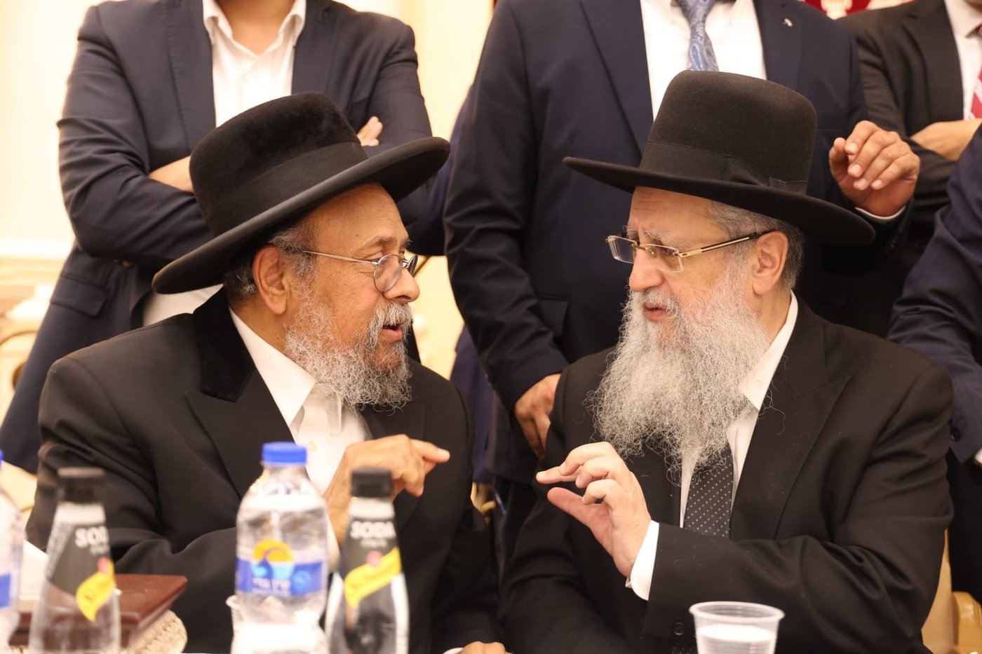 הקבלת פני רבו בראש העין 