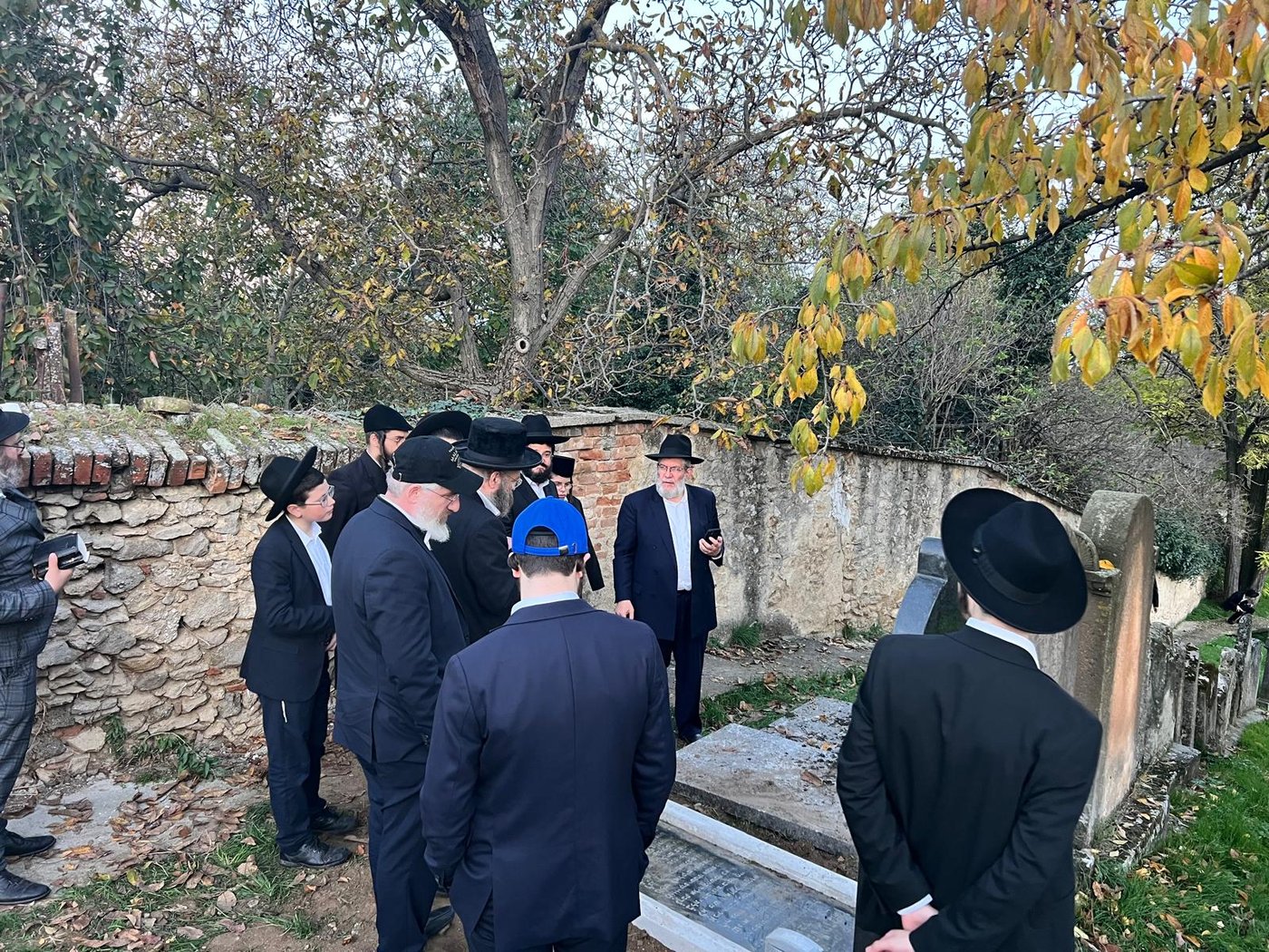 גילוי מצבת הרה"ק יוסף יוזפא סופר הי"ד